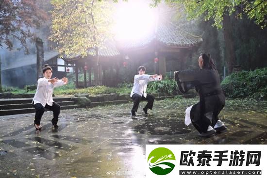 福原爱在青城山化身功夫大师
