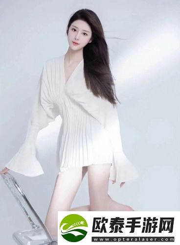 中午妈妈在厨房做饭：看妈妈在厨房的忙碌，感受每一份温暖与关怀！