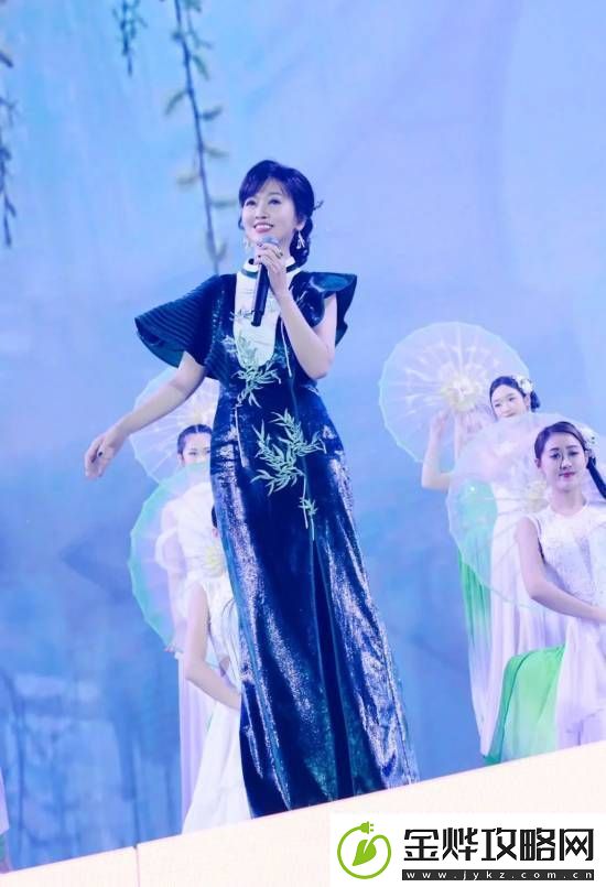 外媒都知道赵雅芝是“蛇年最忙的女人”