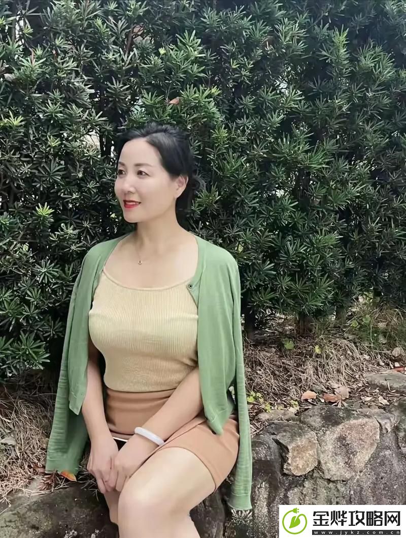 丰满的岳