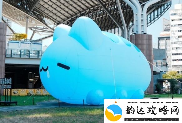 「巨大猫猫虫」遭到暗杀！剩一滩破布
