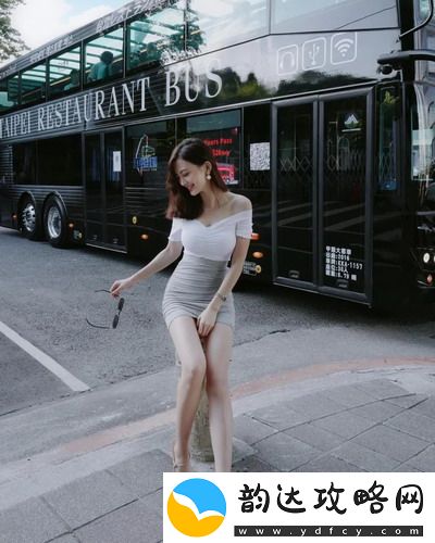 麻花天美星空mv免费播放：感受音乐与视觉的完美结合，太震撼了！