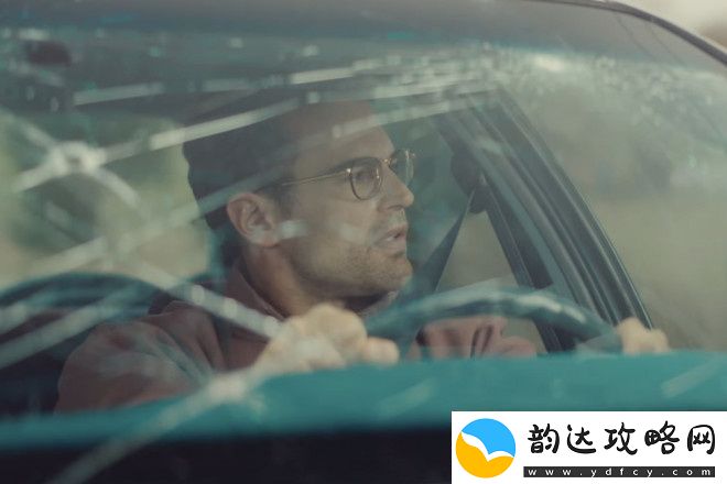 恐怖喜剧怪猴首曝红标预告