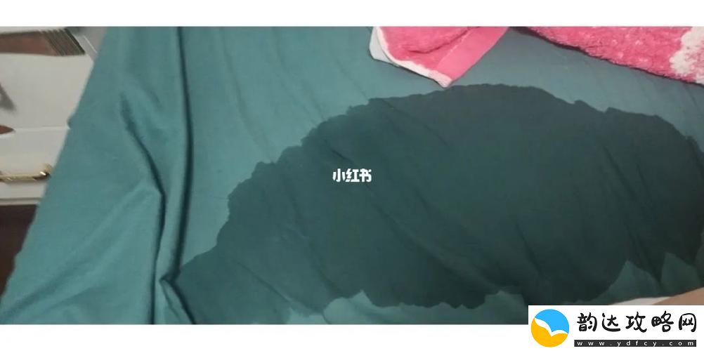 一边下奶一吃敷视频60分钟