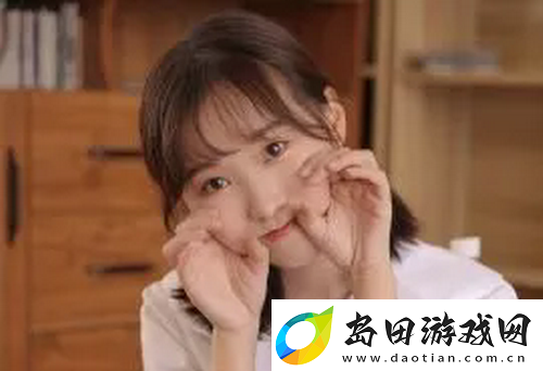 麻豆精品㊙️国产传媒MV情感炸裂-网友：剧情反转超乎想象，细节真实让人看哭！
