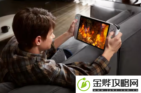 腾讯公开全球首款裸眼3D游戏掌机玩家