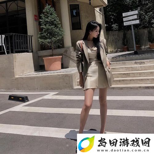 嘼与人❌❌oo：当“内卷”变成了“外卷”，生活就是一场大戏！